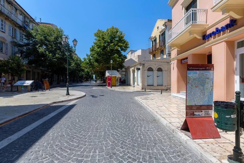 Ria'S Apartment In Corfu Town Exterior photo